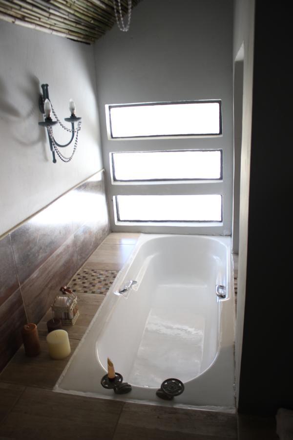 Little Rock Resort Ladybrand Extérieur photo